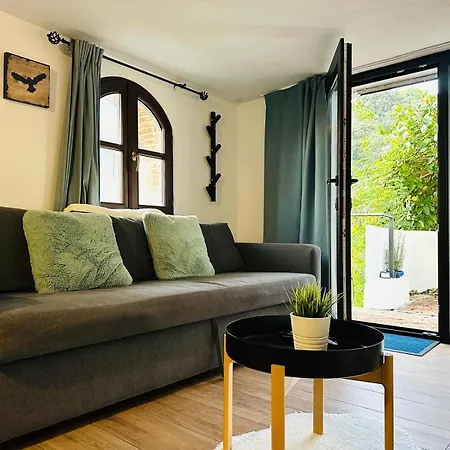 El Nido De Aguila Apartamento
